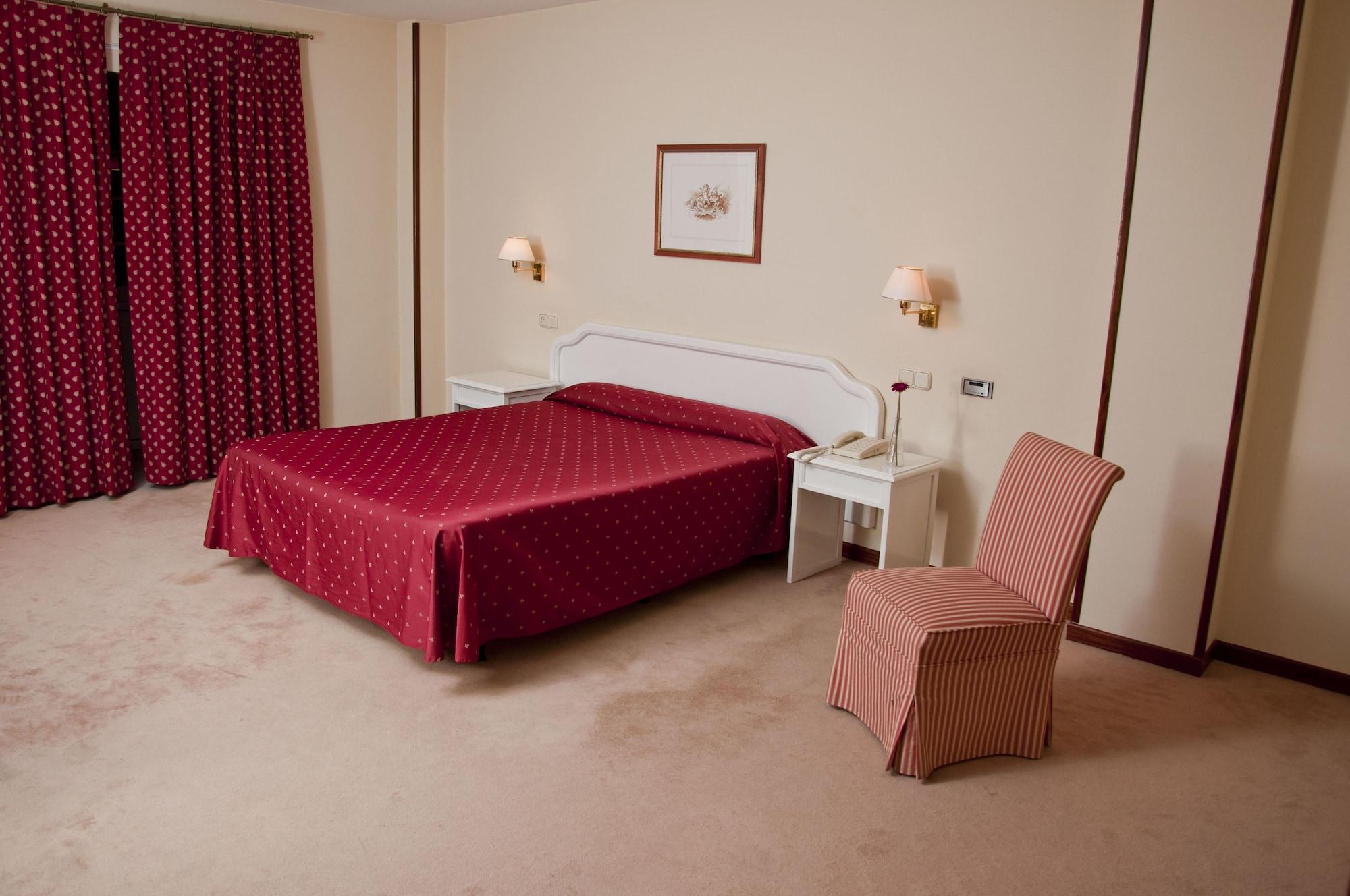 Mlc Benavente Hotel Екстериор снимка
