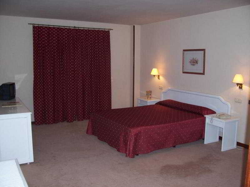 Mlc Benavente Hotel Стая снимка