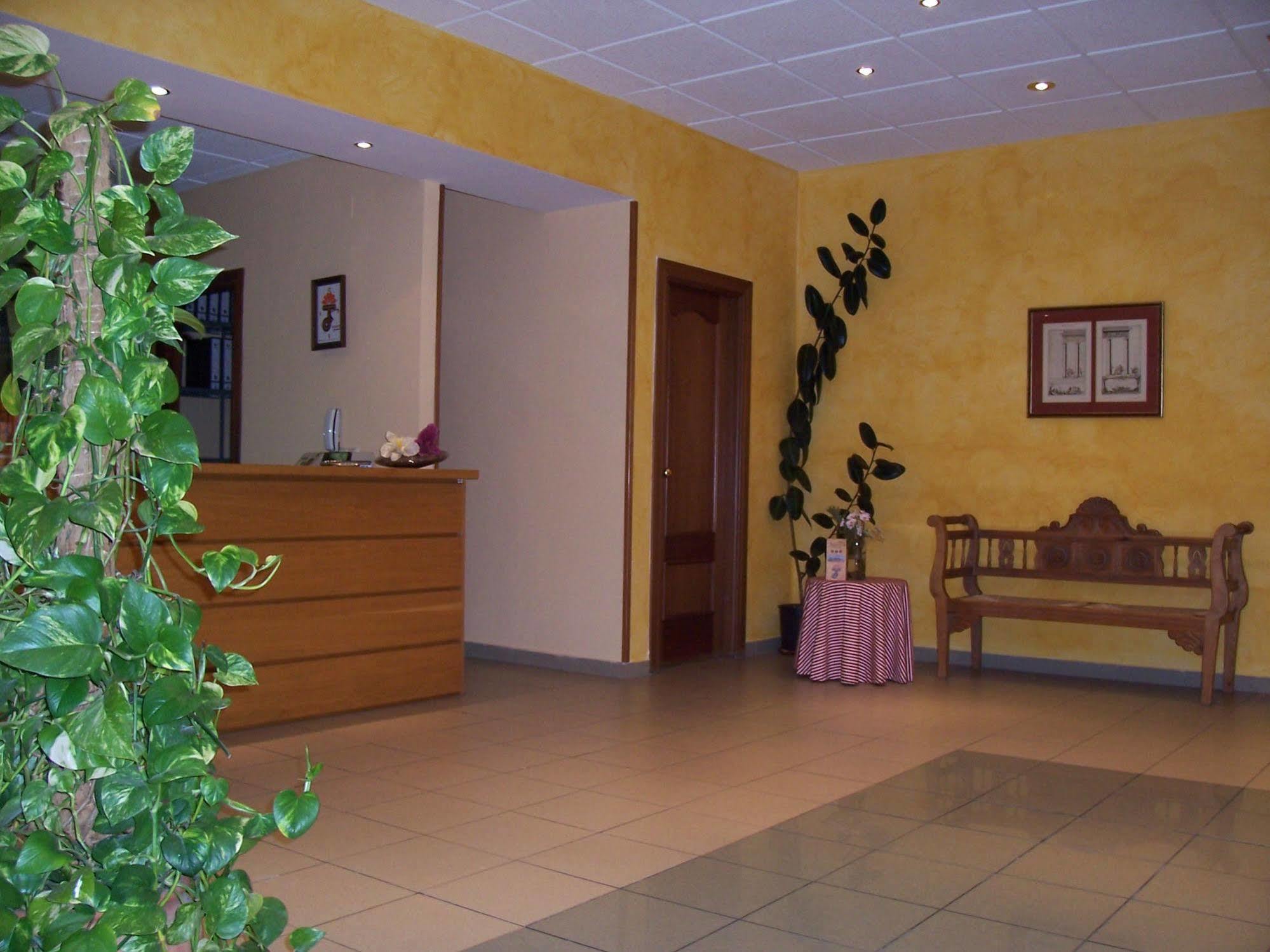 Mlc Benavente Hotel Интериор снимка