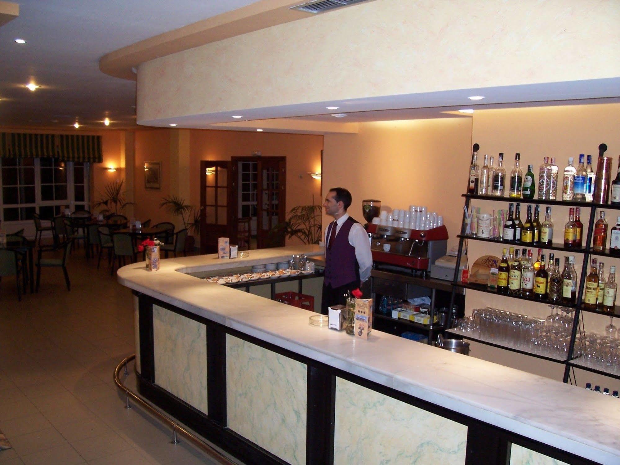 Mlc Benavente Hotel Екстериор снимка